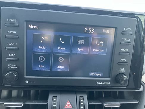 Used 2021 Toyota RAV4 XLE Premium image 20