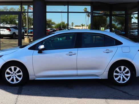 Used 2024 Toyota Corolla LE FWD image 7