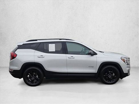 Used 2022 GMC Terrain AT4 w/ Infotainment Package II AWD/4WD image 7