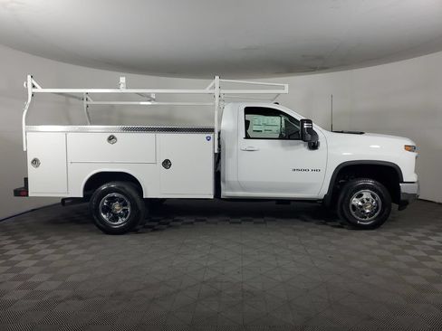 New 2026 Chevrolet Silverado 3500 LT w/ Convenience Package RWD image 2