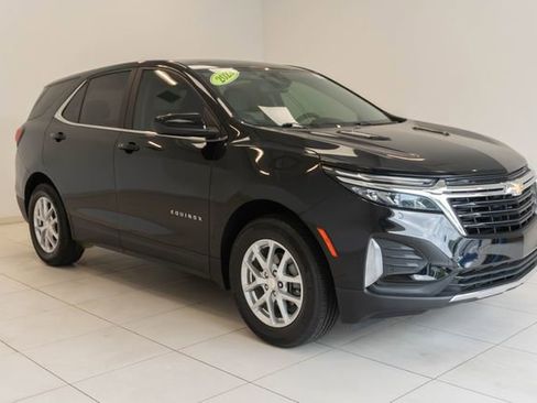 Used 2023 Chevrolet Equinox LT w/ Driver Convenience Package FWD image 7