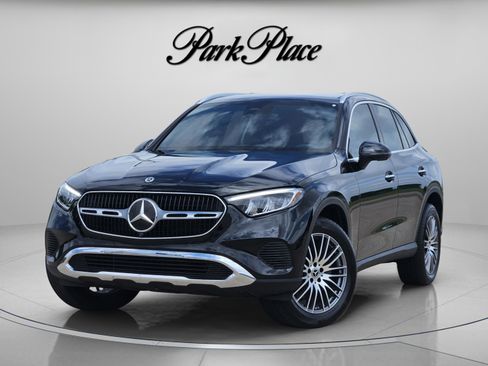 Certified 2026 Mercedes-Benz GLC 300 image 1