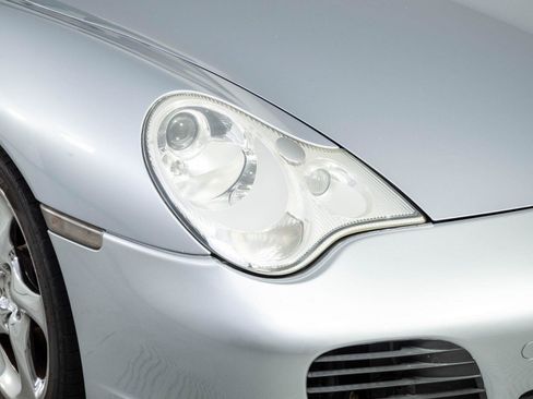 Used 2004 Porsche 911 Carrera 4S AWD/4WD image 24
