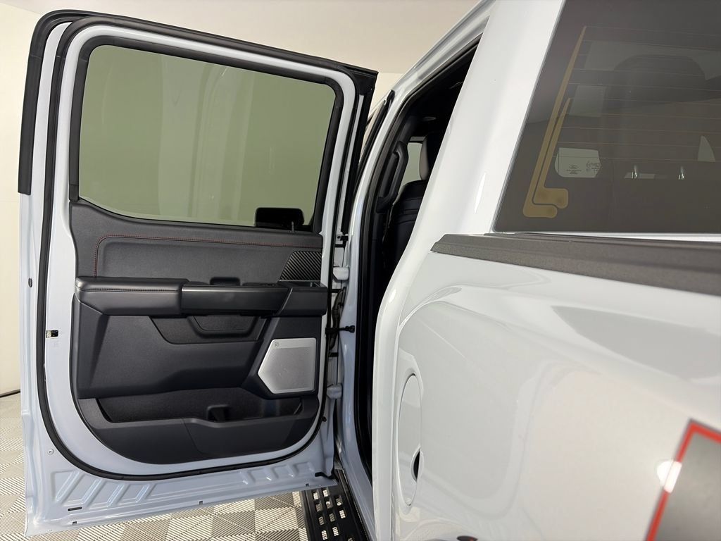 Used 2025 Ford F150 Raptor AWD/4WD image 11