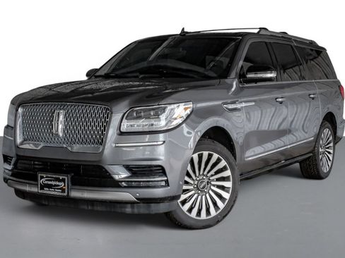 Used 2021 Lincoln Navigator L Reserve w/ Luxury Package AWD/4WD image 4