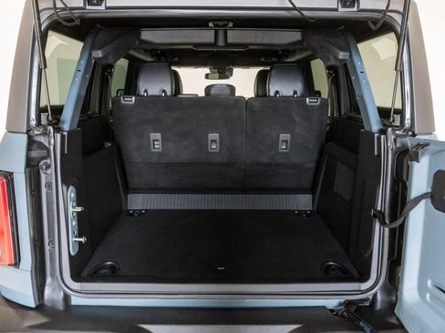 Used 2022 Ford Bronco Wildtrak AWD/4WD image 35