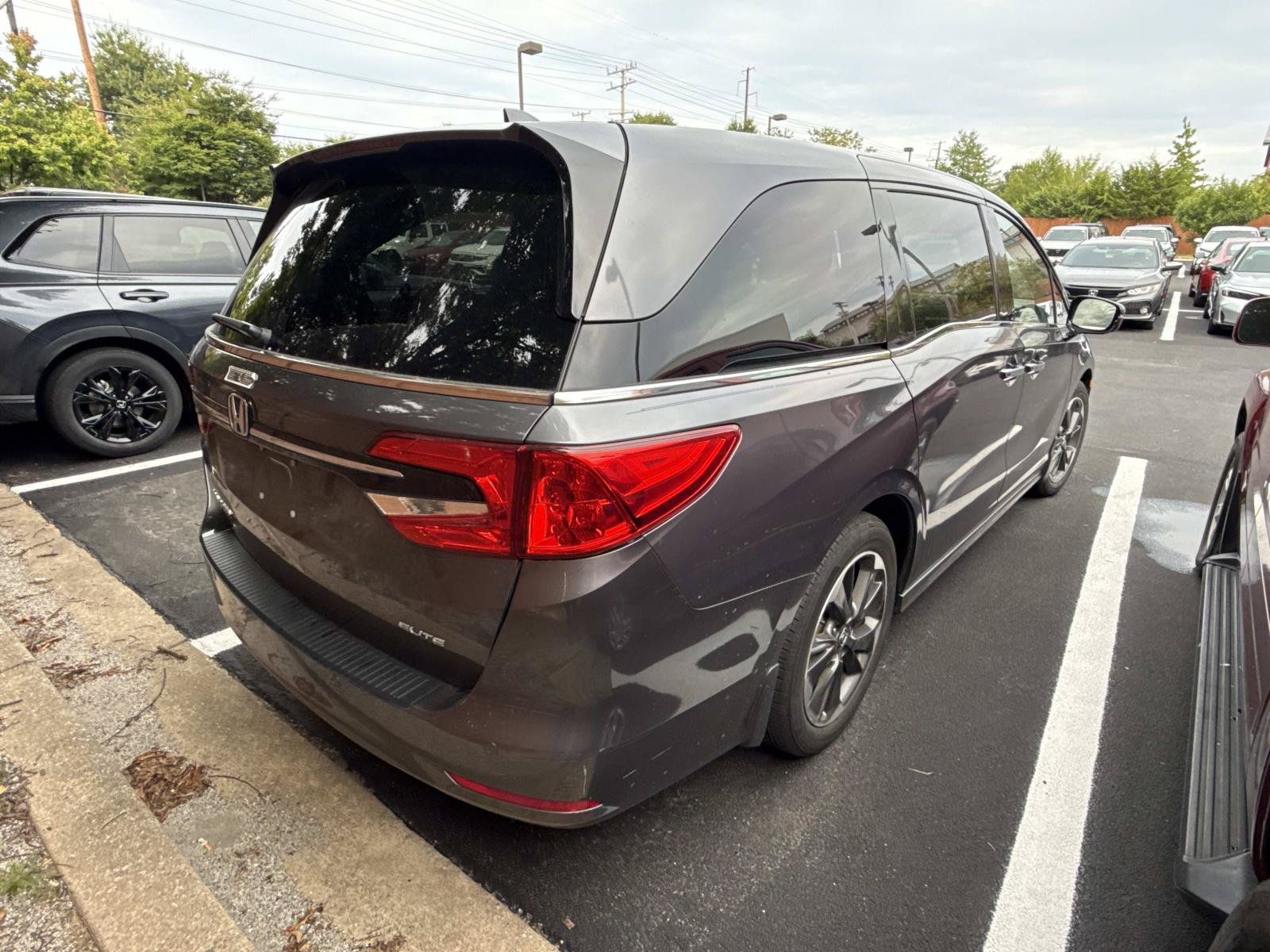 Certified 2024 Honda Odyssey Elite image 6