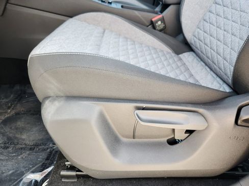 New 2026 Volkswagen Tiguan S image 14