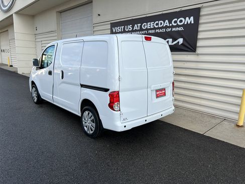 Used 2019 Nissan NV200 SV w/ Navigation Package image 6