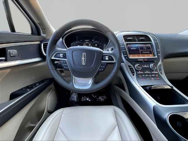 Used 2019 Lincoln Nautilus FWD image 10