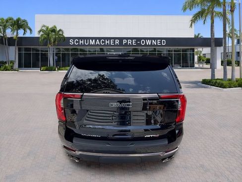 Certified 2025 GMC Yukon XL AT4 Ultimate AWD/4WD image 6
