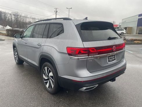 Certified 2026 Volkswagen Atlas SE image 2