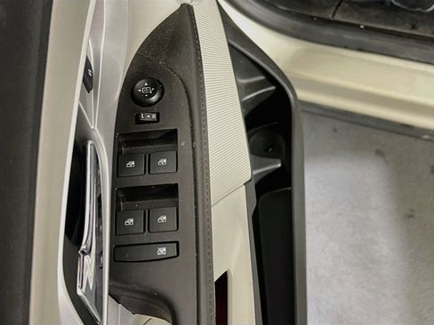 Used 2016 Chevrolet Equinox LT w/ Convenience Package FWD image 16