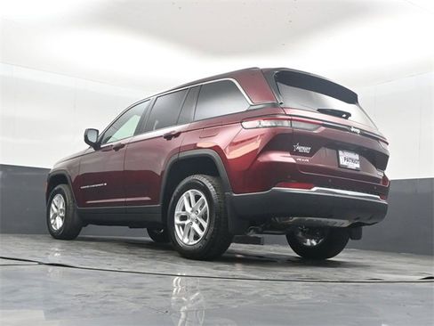 New 2025 Jeep Grand Cherokee Laredo X w/ Luxury Tech Group I image 42