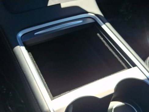 Used 2023 Tesla Model 3 Standard Range RWD image 29