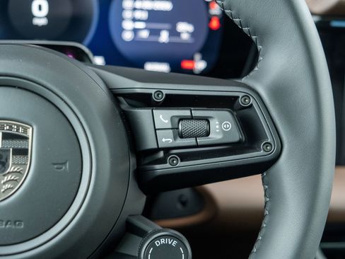 New 2026 Porsche Macan Turbo Electric AWD/4WD image 34