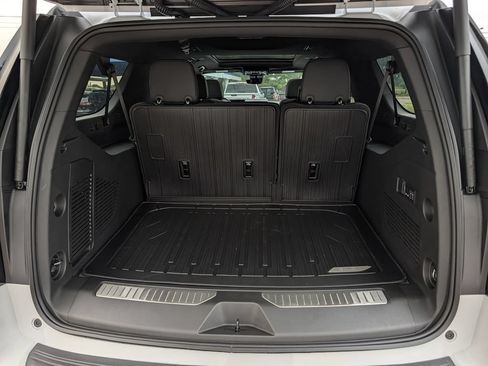 New 2026 GMC Yukon XL AT4 w/ AT4 Premium Package AWD/4WD image 30