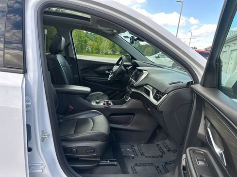 Used 2022 GMC Terrain SLT w/ Tech Package AWD/4WD image 12