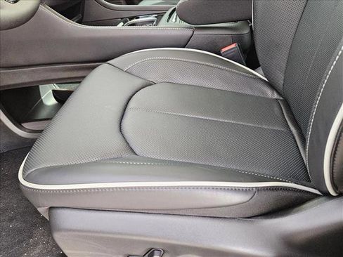 New 2026 Chrysler Pacifica Limited image 4