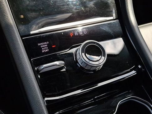 Certified 2023 Jeep Grand Cherokee Limited w/ Luxury Tech Group II AWD/4WD image 19