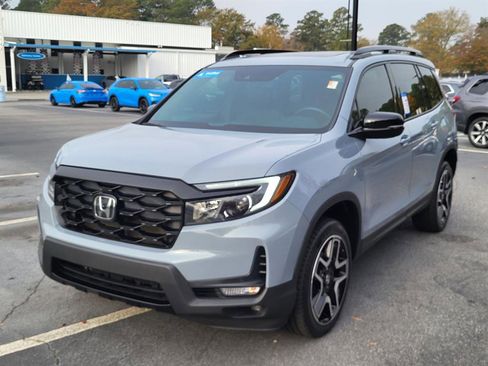 Certified 2023 Honda Passport Elite image 6