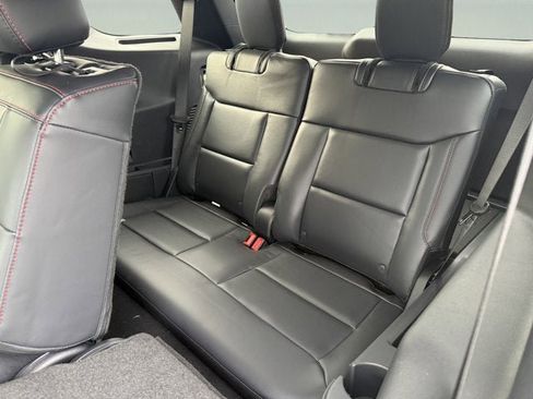 New 2026 Ford Explorer ST-Line w/ ST-Line Street Pack image 11