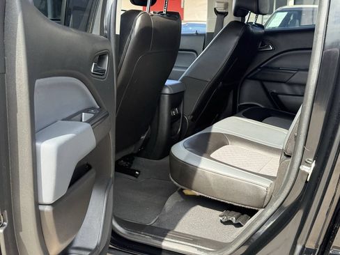 Used 2019 Chevrolet Colorado Z71 w/ Z71 Midnight Edition AWD/4WD image 15