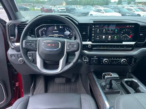 Used 2025 GMC Sierra 1500 SLT w/ SLT Premium Plus Package AWD/4WD image 17