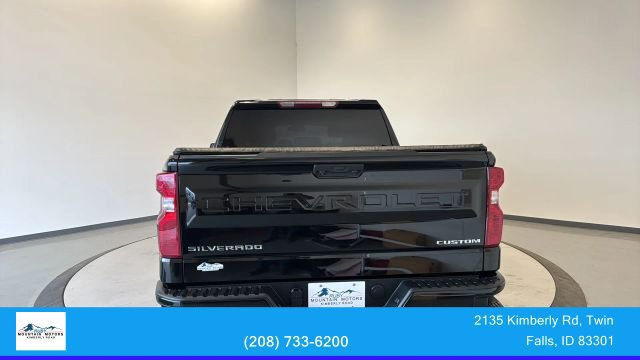 Used 2022 Chevrolet Silverado 1500 Custom AWD/4WD image 6