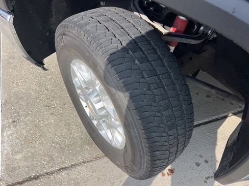 Used 2025 Chevrolet Silverado 2500 LT w/ All Star Edition image 34