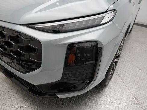 New 2026 Audi Q3 quattro 2.0T AWD/4WD image 24