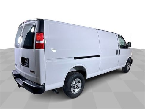 New 2025 GMC Savana 3500 Extended w/ Driver Convenience Package image 8