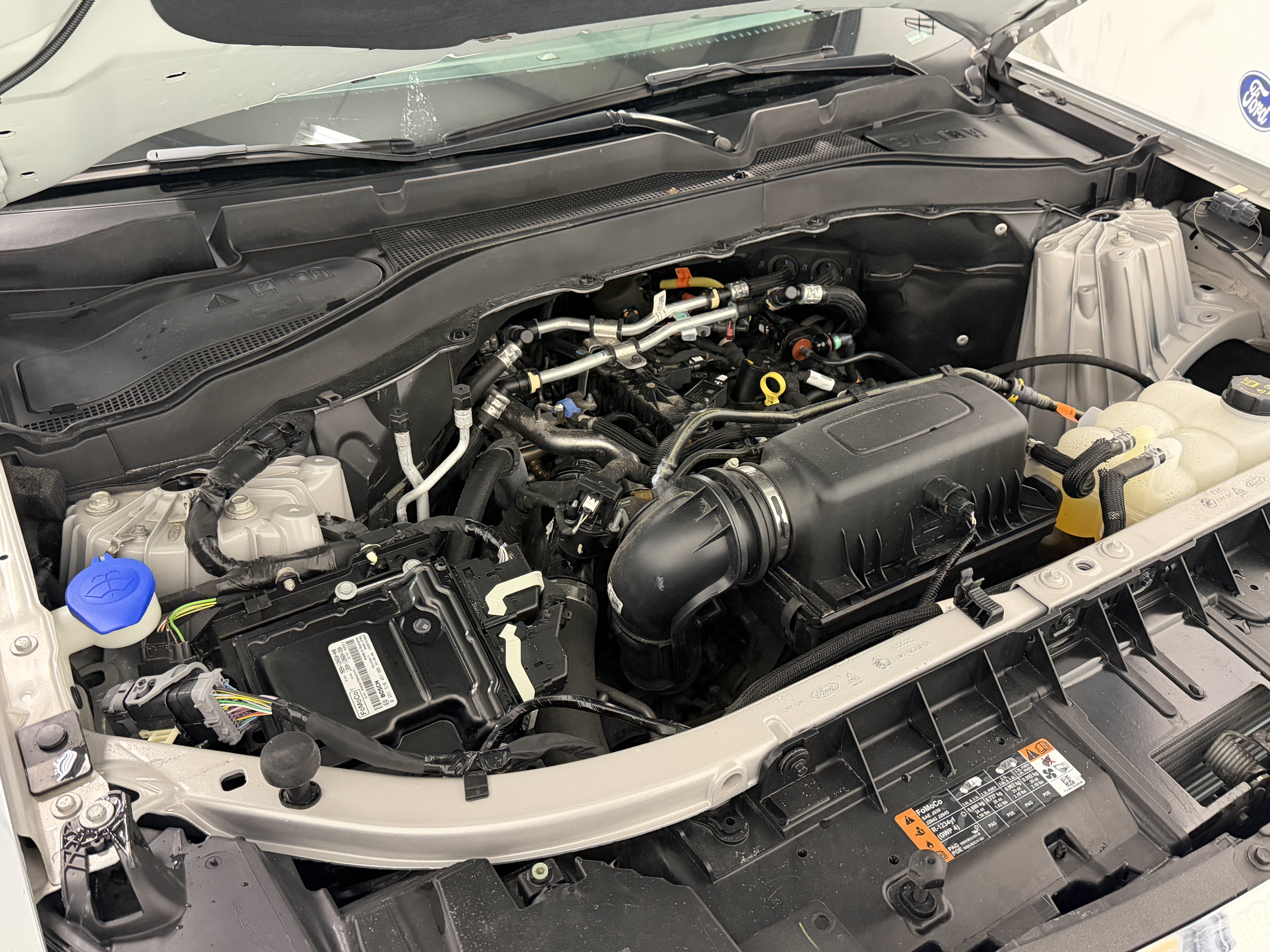 Used 2024 Ford Explorer XLT w/ Equipment Group 202A AWD/4WD image 29