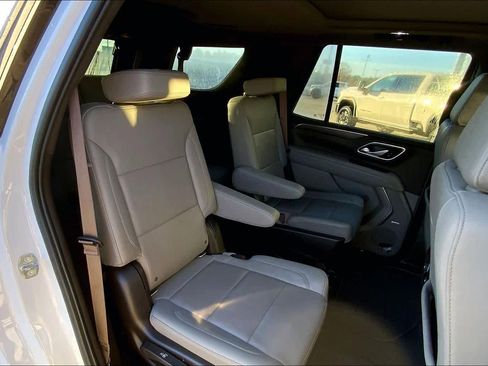 Used 2022 Chevrolet Tahoe Z71 image 18