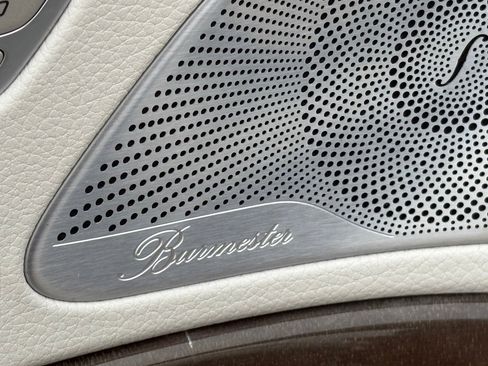 Used 2015 Mercedes-Benz S 550 Sedan image 28