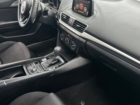 Used 2018 MAZDA MAZDA3 Sport image 16