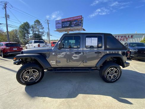 Used 2020 Jeep Wrangler Unlimited Sport S image 5