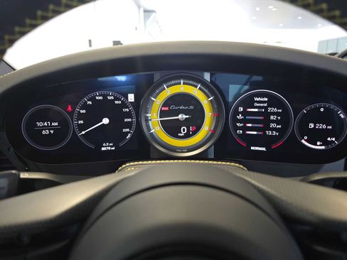Used 2025 Porsche 911 Turbo S AWD/4WD image 25
