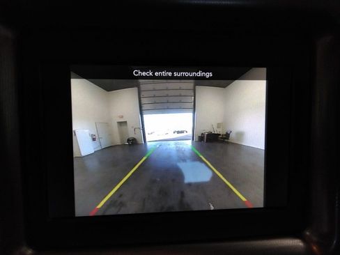 Used 2023 Dodge Challenger SXT image 24