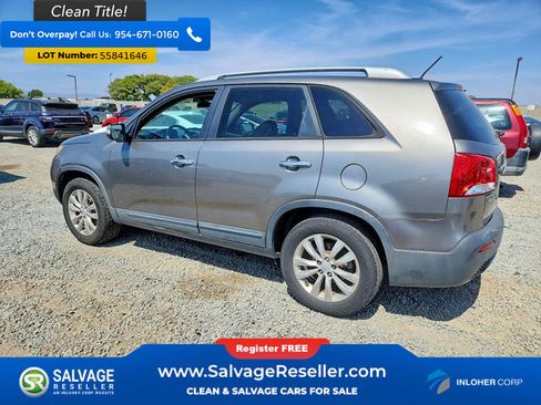 Used 2011 Kia Sorento LX FWD image 3