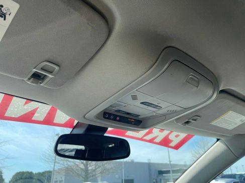 Used 2018 Buick Enclave Essence w/ LPO, Hit The Road Package image 20