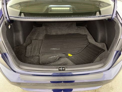 Certified 2022 Toyota Corolla LE w/ Carpet Mat Package (TMS) image 10