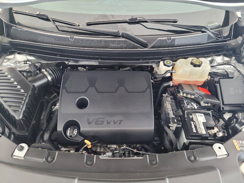 Used 2020 Chevrolet Traverse LS FWD image 30