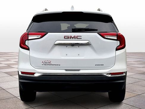 Used 2022 GMC Terrain SLT image 4