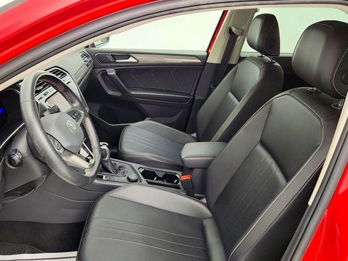 Used 2022 Volkswagen Tiguan SE AWD/4WD image 18