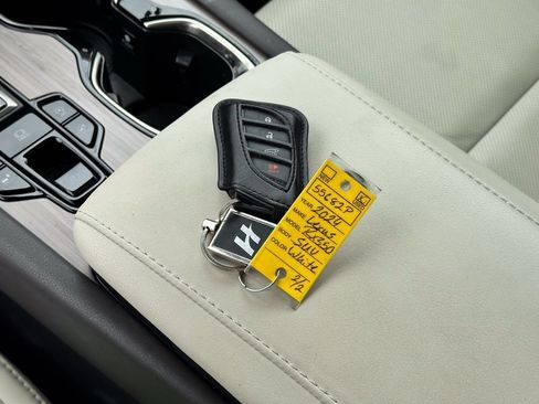 Used 2024 Lexus RX 350 Premium w/ Accessory Package (Z1) AWD/4WD image 27