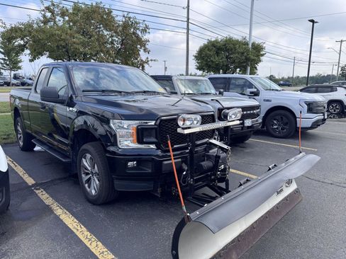 Used 2018 Ford F150 XL w/ Equipment Group 101A Mid AWD/4WD image 2