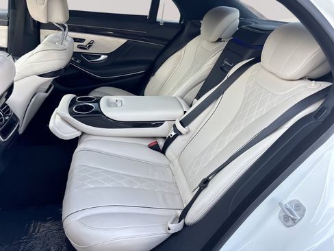 Used 2015 Mercedes-Benz S 550 Sedan image 26