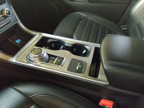 Used 2024 Ford Edge SEL image 26