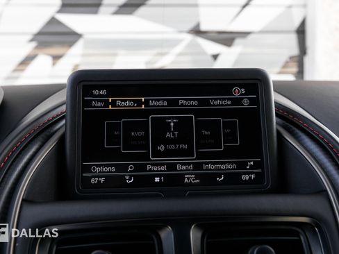 Used 2020 Aston Martin DBS Superleggera RWD image 30